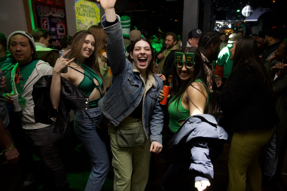 3 girls at the 2022 St Patty's Day Bar Crawl